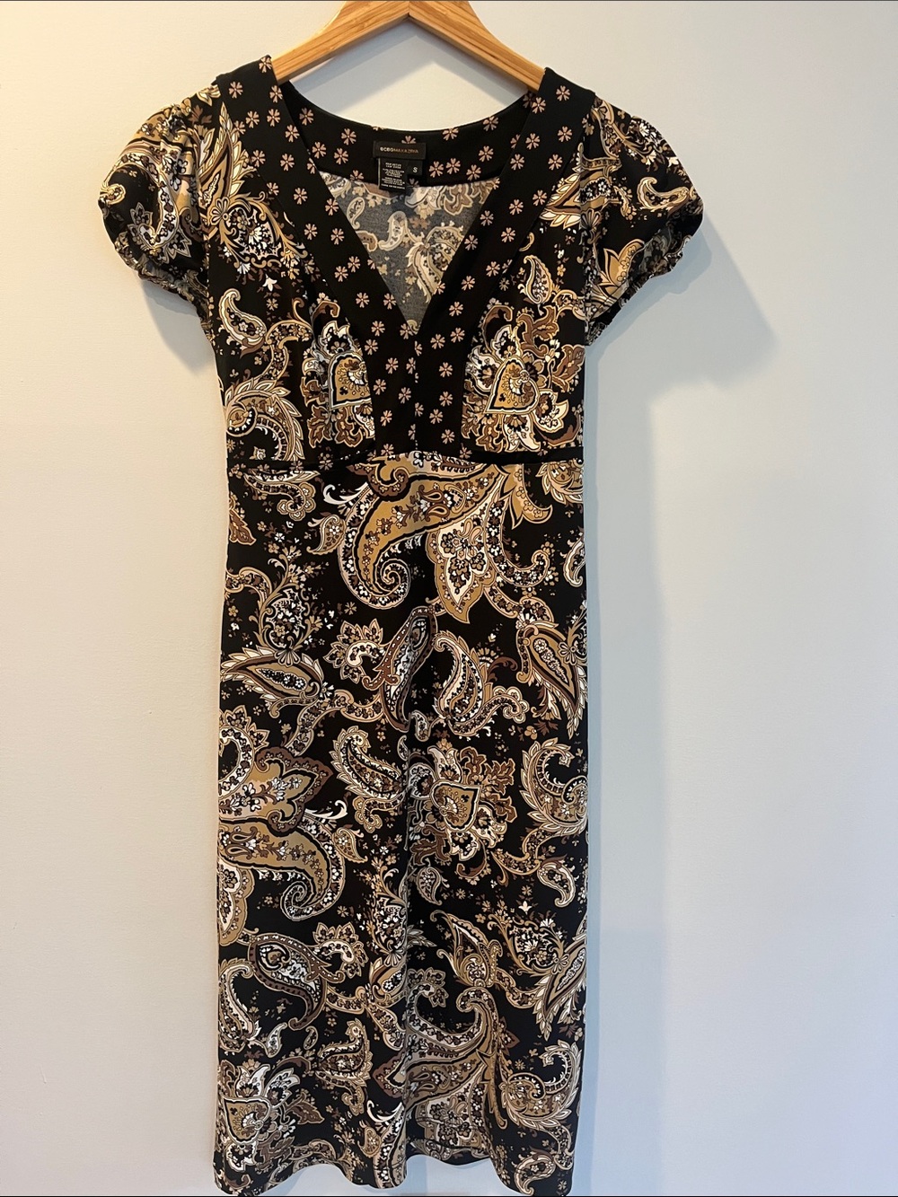 BCBGMaxAzria Black and Gold Paisley V-Neck Dress